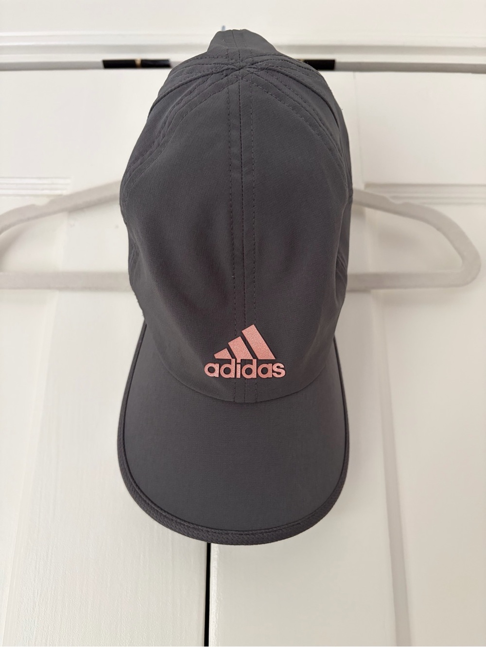 adidas Women’s Superlite AEROREADY Running Hat Cap Grey / Rose Gold OSFM